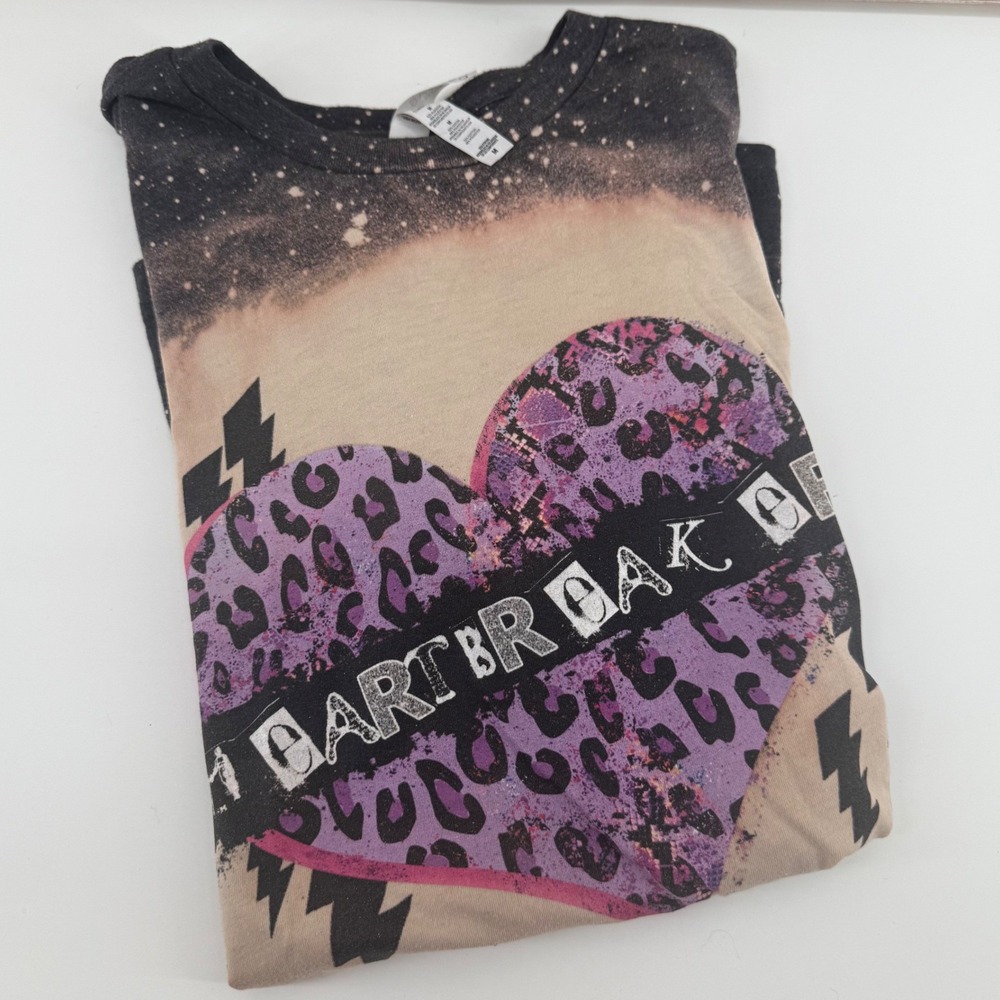 Canvas Heartbreaker Bleached Graphic Tee Purple Leopard Heart Gray Medium